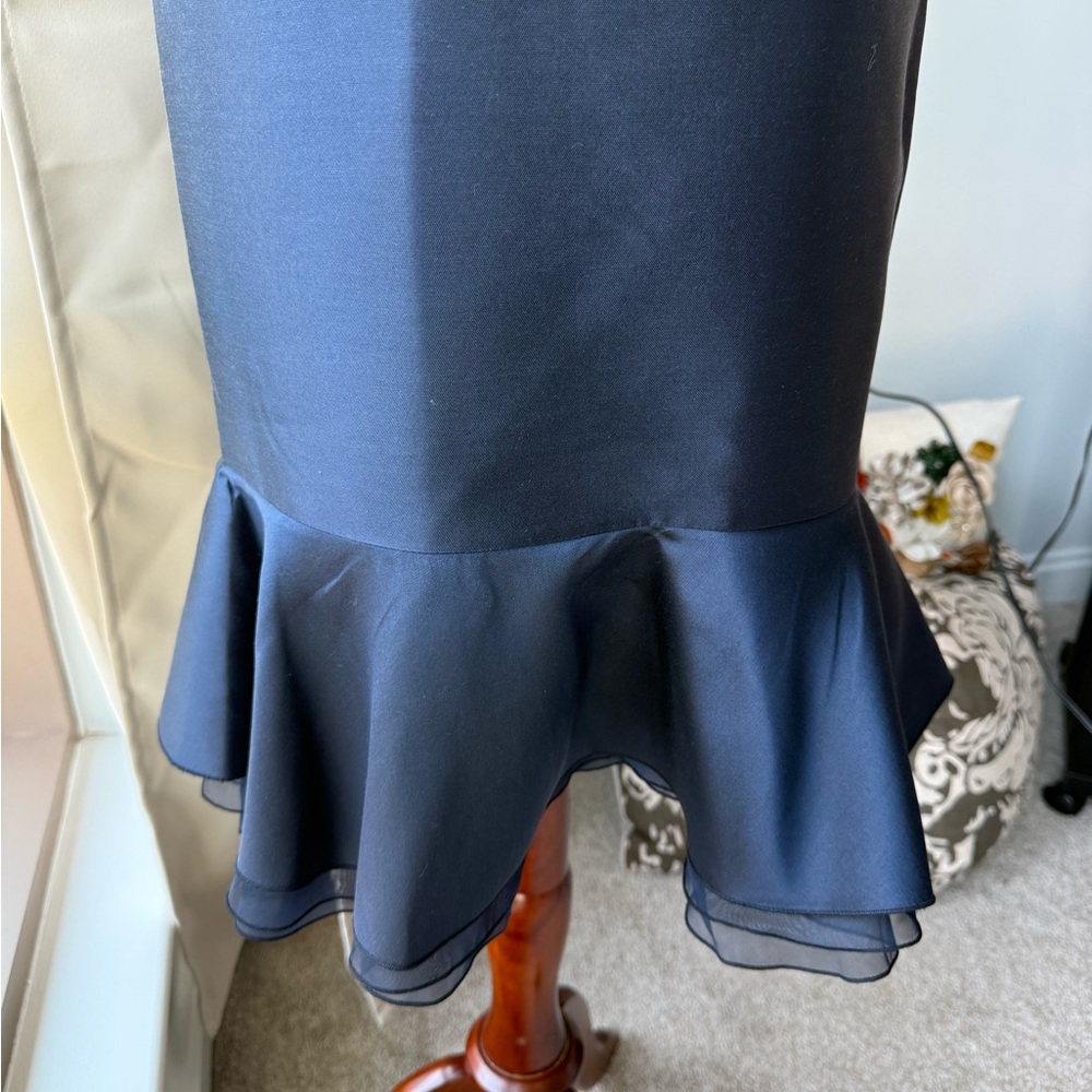 Carolina Herrera Midnight Navy V-Neck Ruffle-Hem Midi Dress - Picture 6 of 14